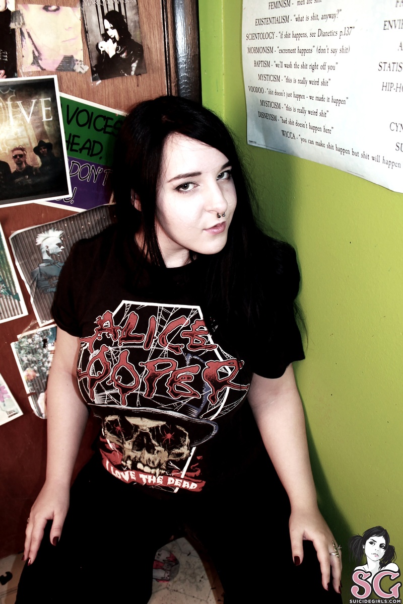 pandoranoir-welcometomynightmare-09.jpg