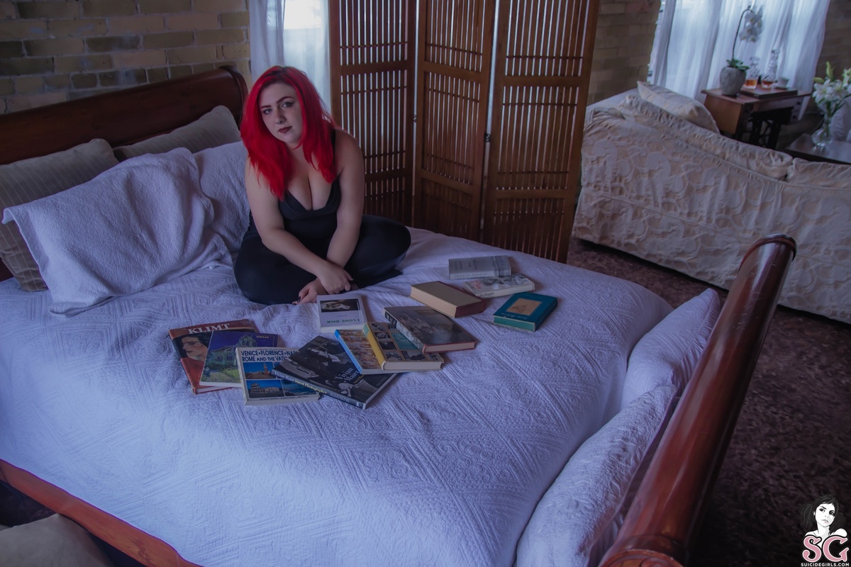 stefanysavage-bedtimereading-03.jpg