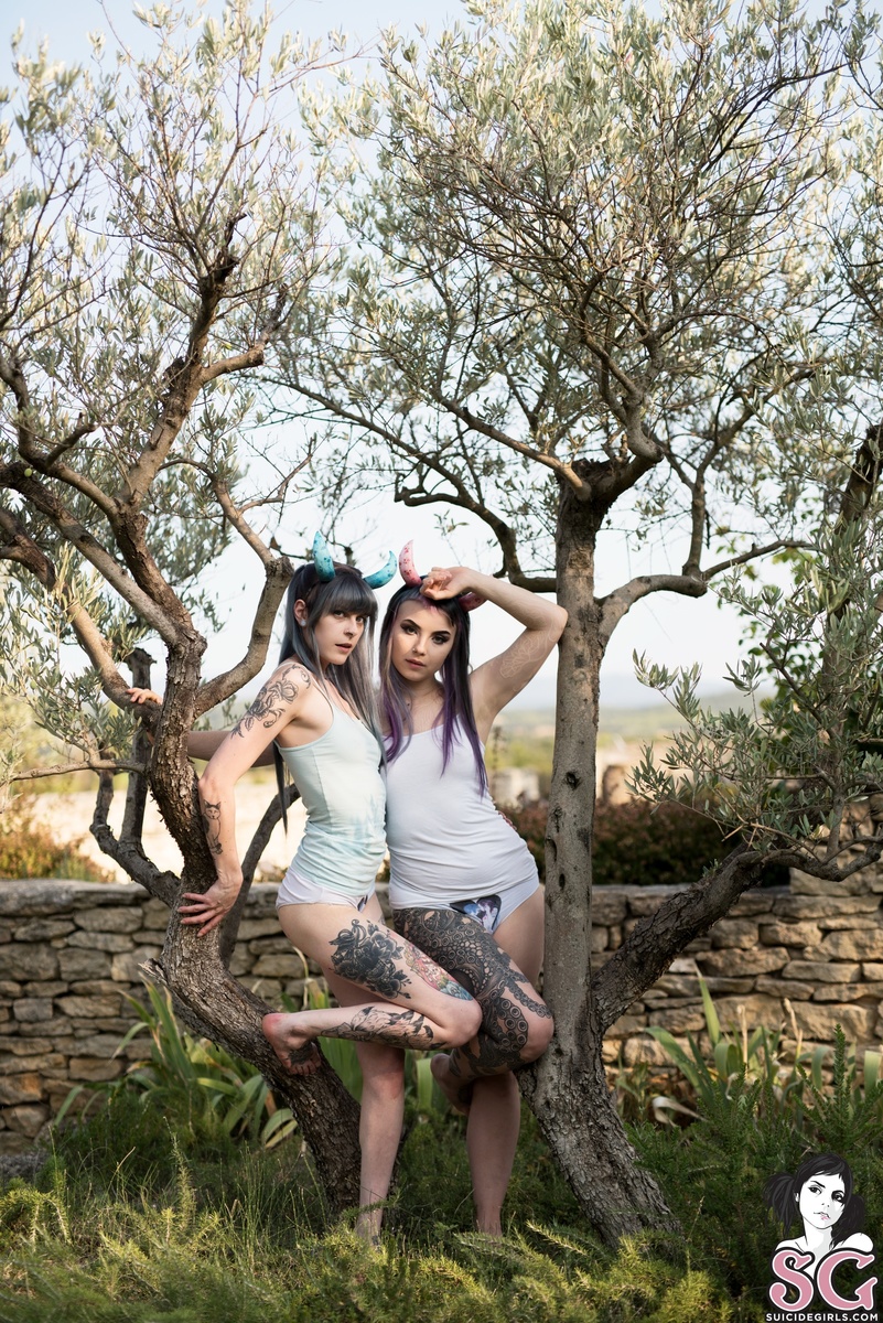 karanlit-whisperofdryads-03.jpg