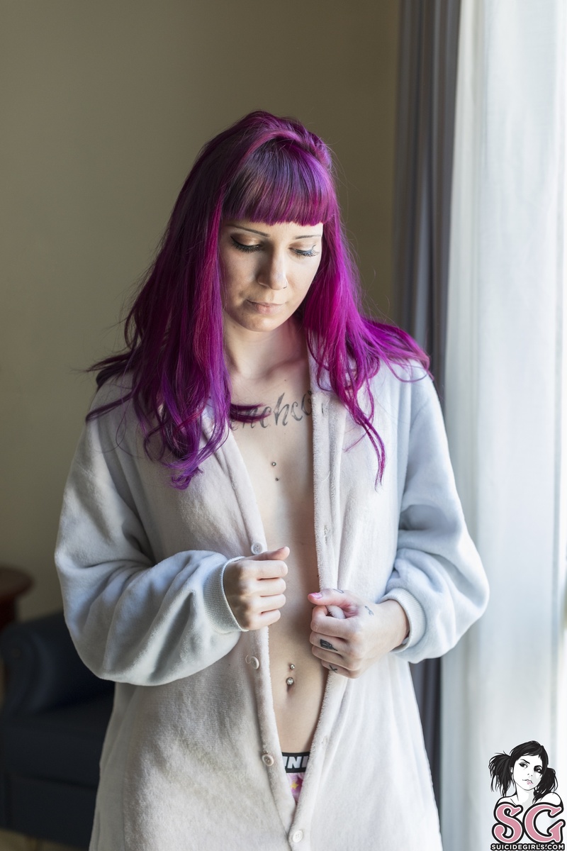 comfit-thepinkunicorn-03.jpg