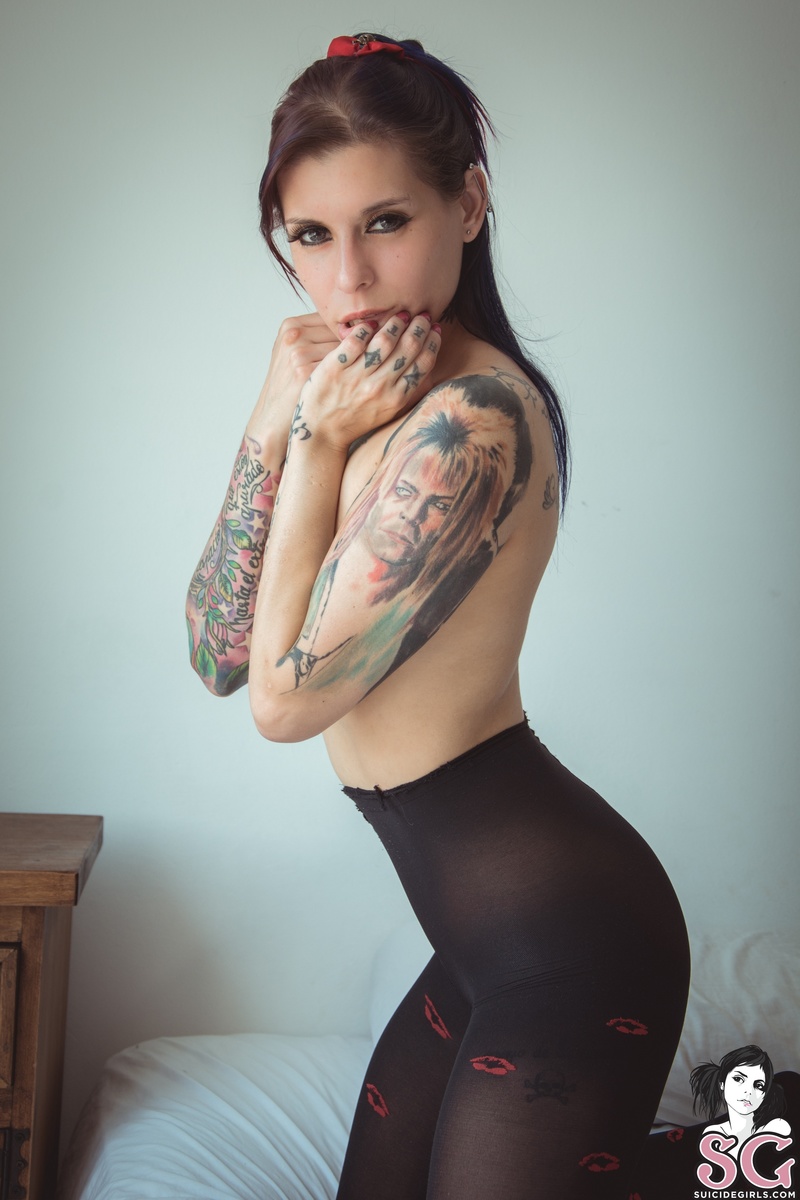 rainbows-ladyinred-23.jpg