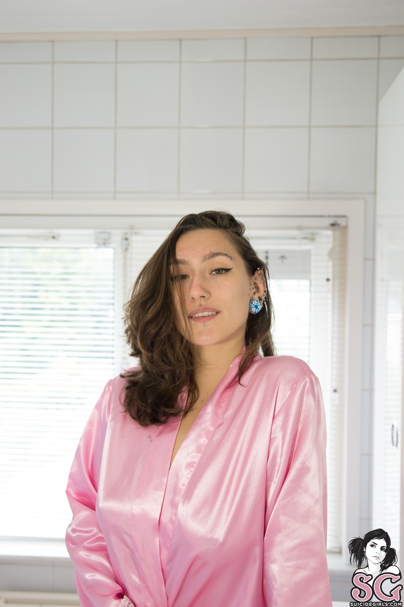 larabea-prettyinpink-03.jpg