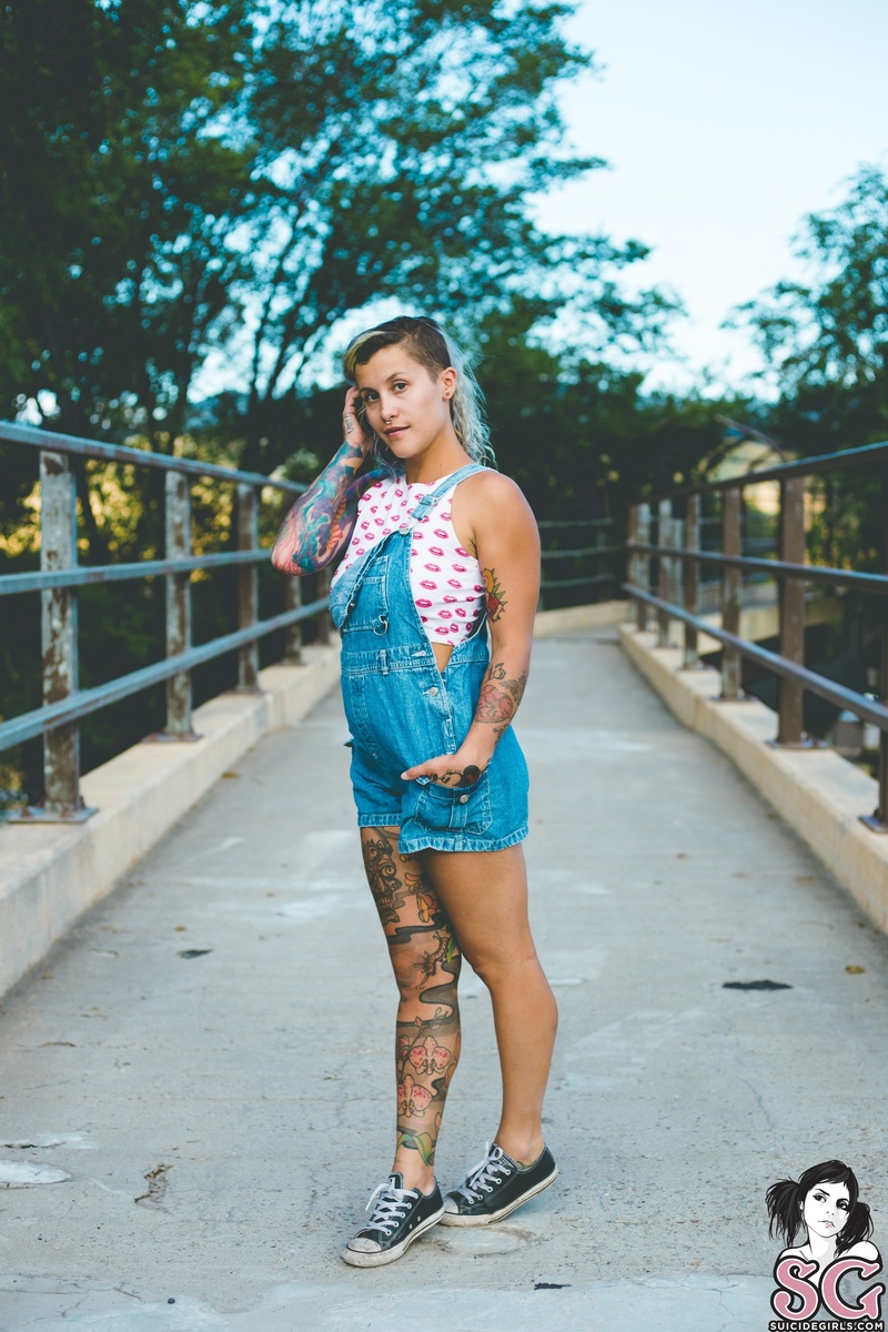 missminnie-radiantvibes-07.jpg