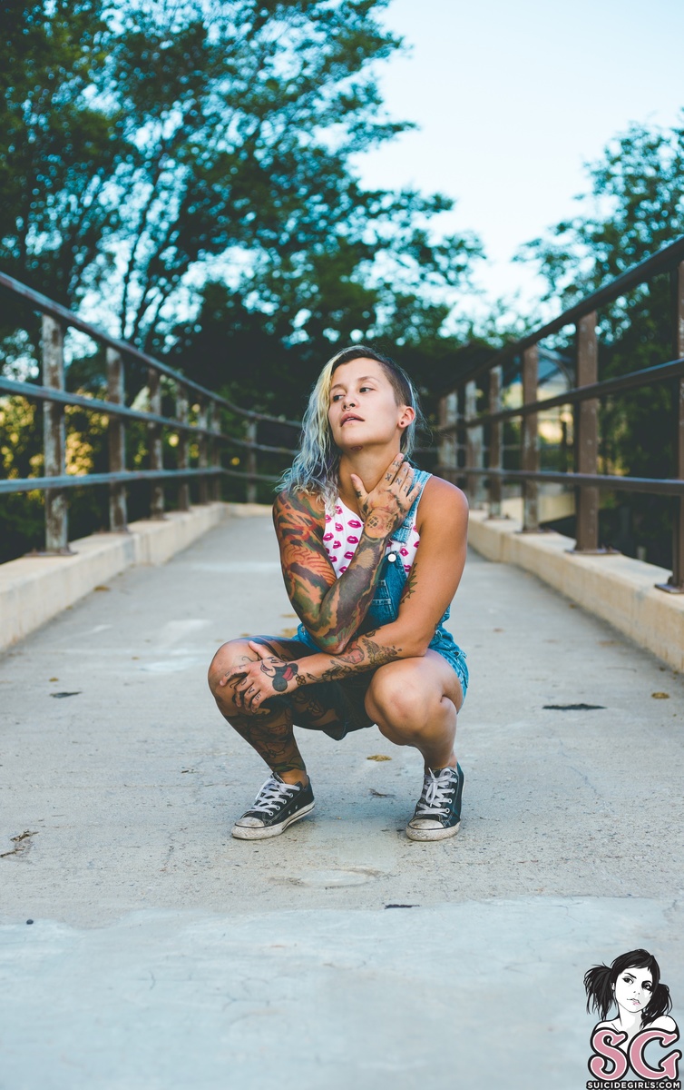 missminnie-radiantvibes-09.jpg