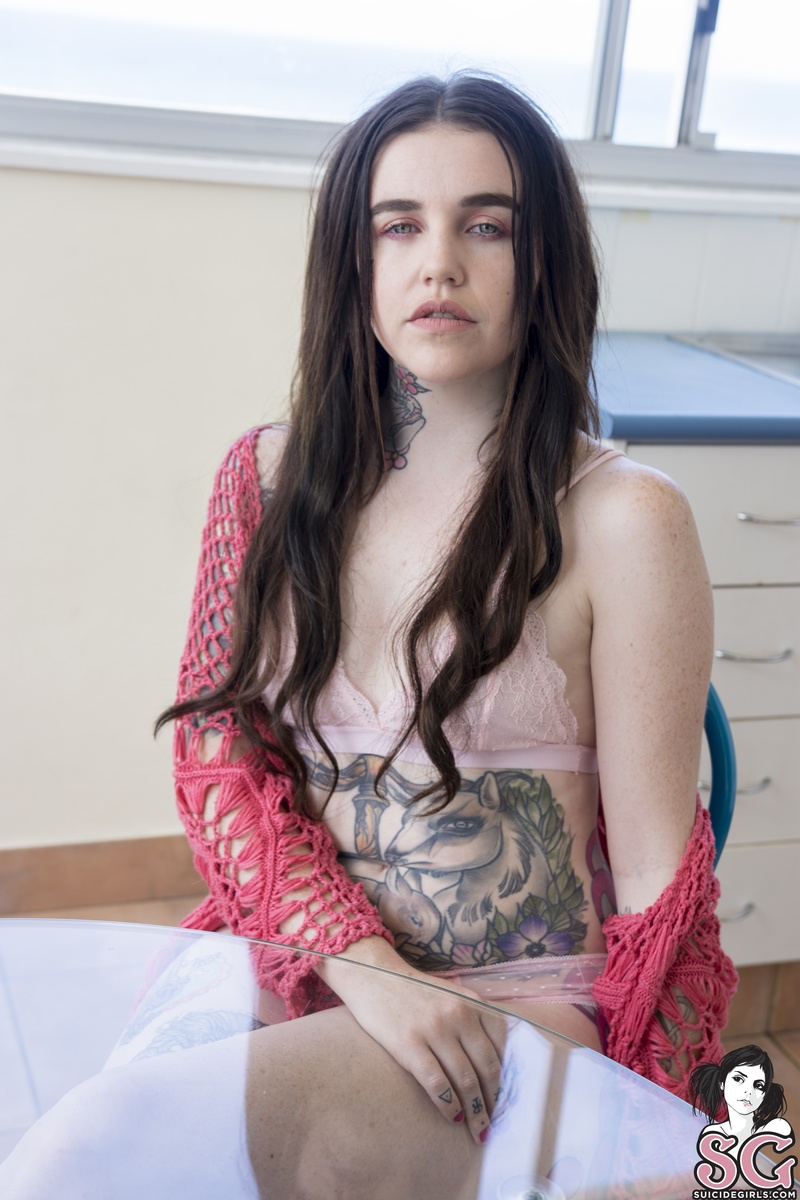 vex-factorygirl-01.jpg