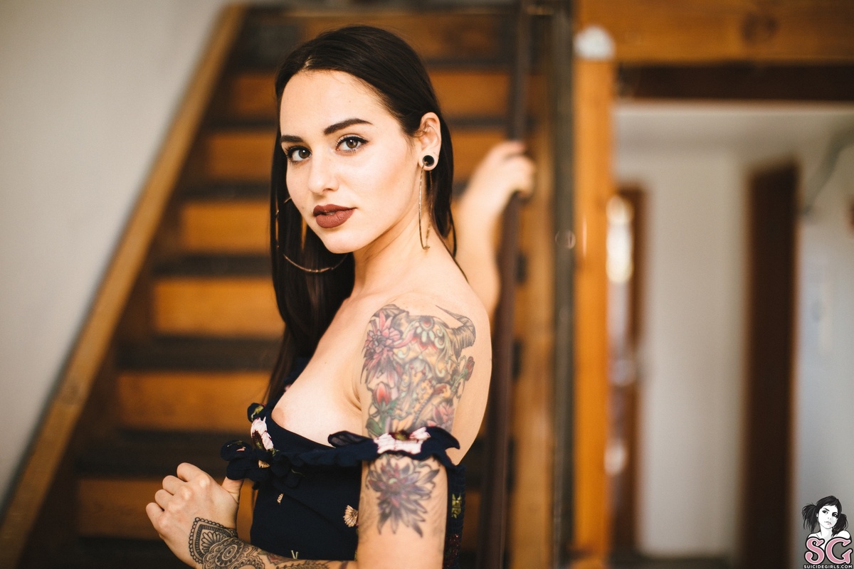 brea-takemeonthestairs-11.jpg