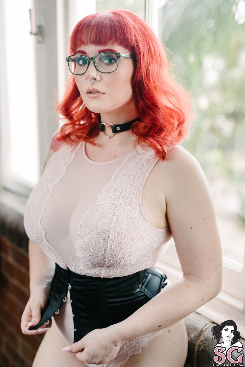 sirenn-feelinmyself-15.jpg