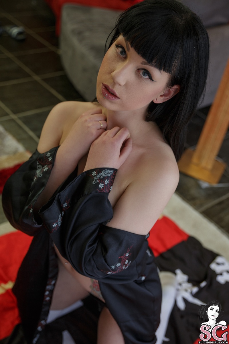 turtle-chinagirl-03.jpg