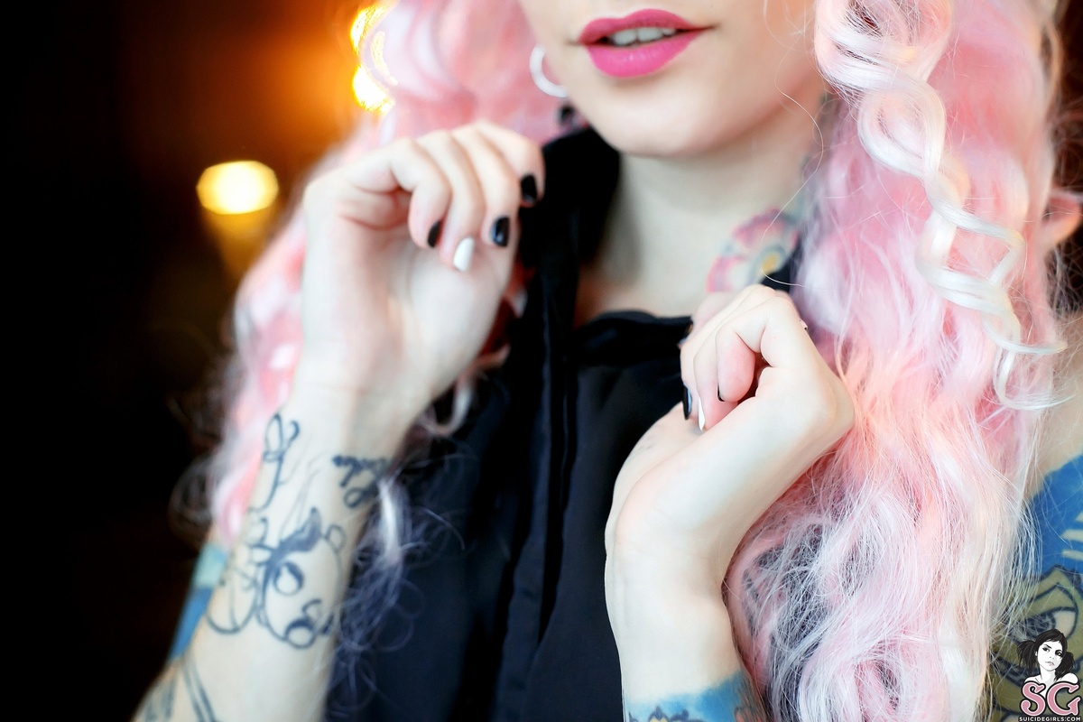 sweethoney-blackmoon-03.jpg