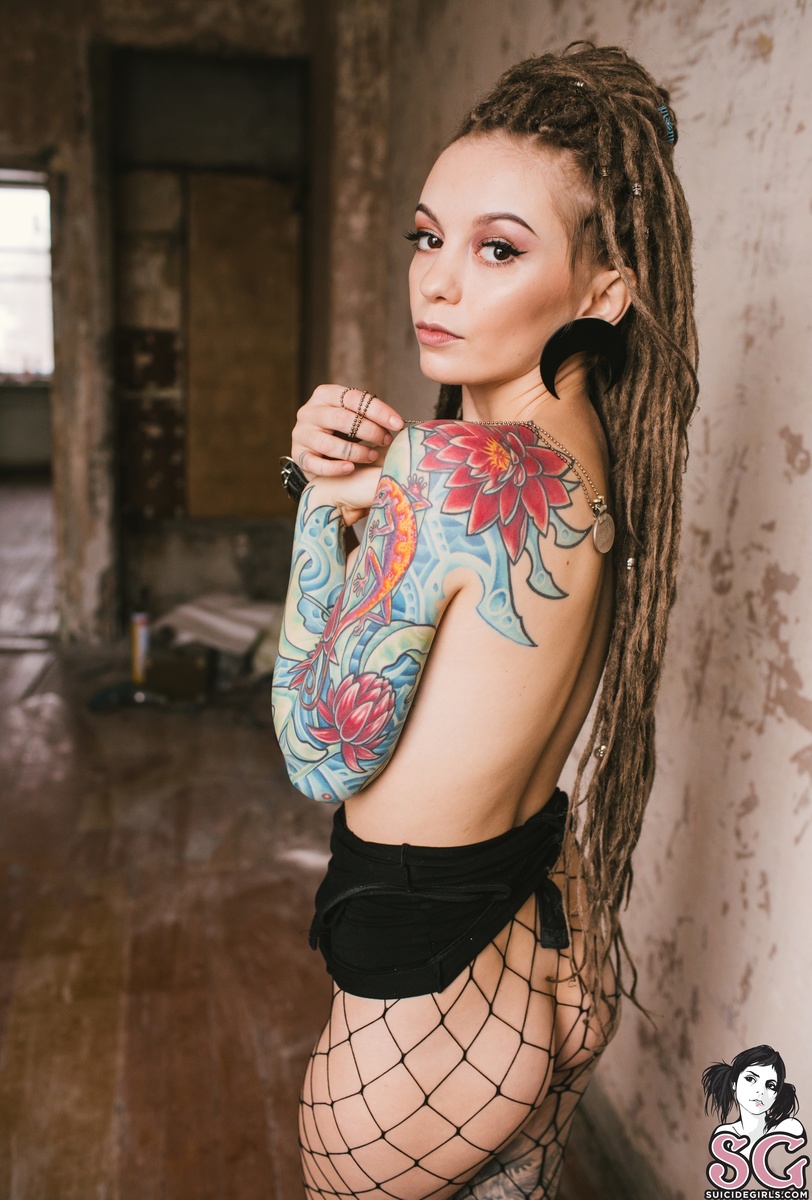 tinaruzina-mynuderockmusic-29.jpg