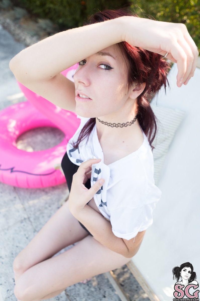 leelou-poolpartywithnigel-09.jpg