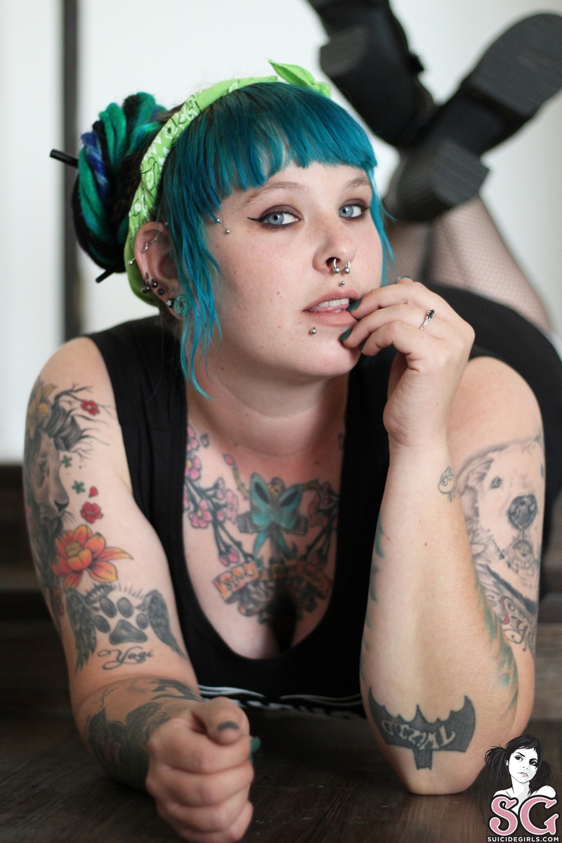 neyona-catsmeow-01.jpg