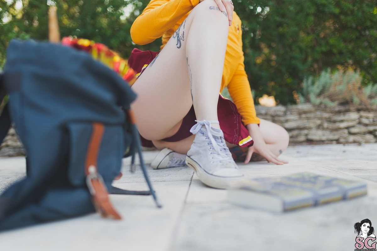 marlene-frombeneathyouitdevours-15.jpg
