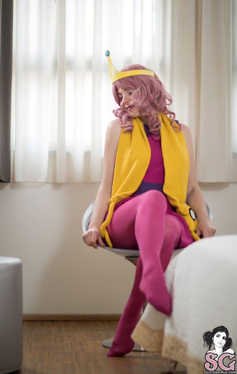 kittyqueen-aprincessinpink-09.jpg