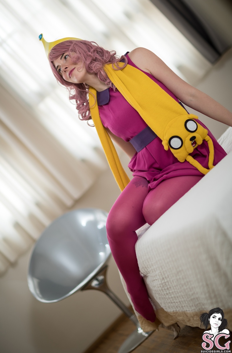 kittyqueen-aprincessinpink-13.jpg