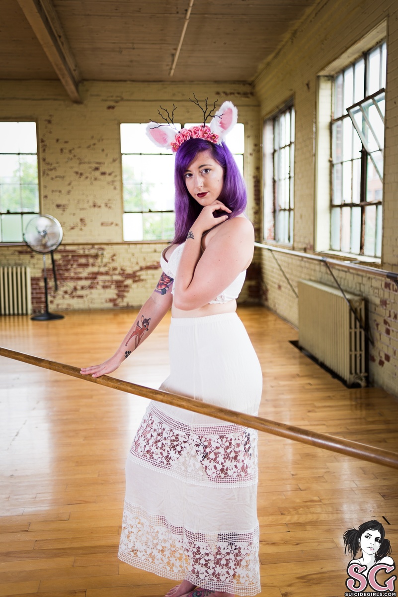 caraphernelia-ohdeer-01.jpg
