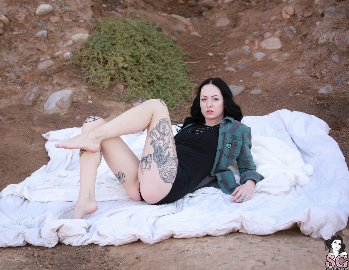svana-notofthisworld-05.jpg