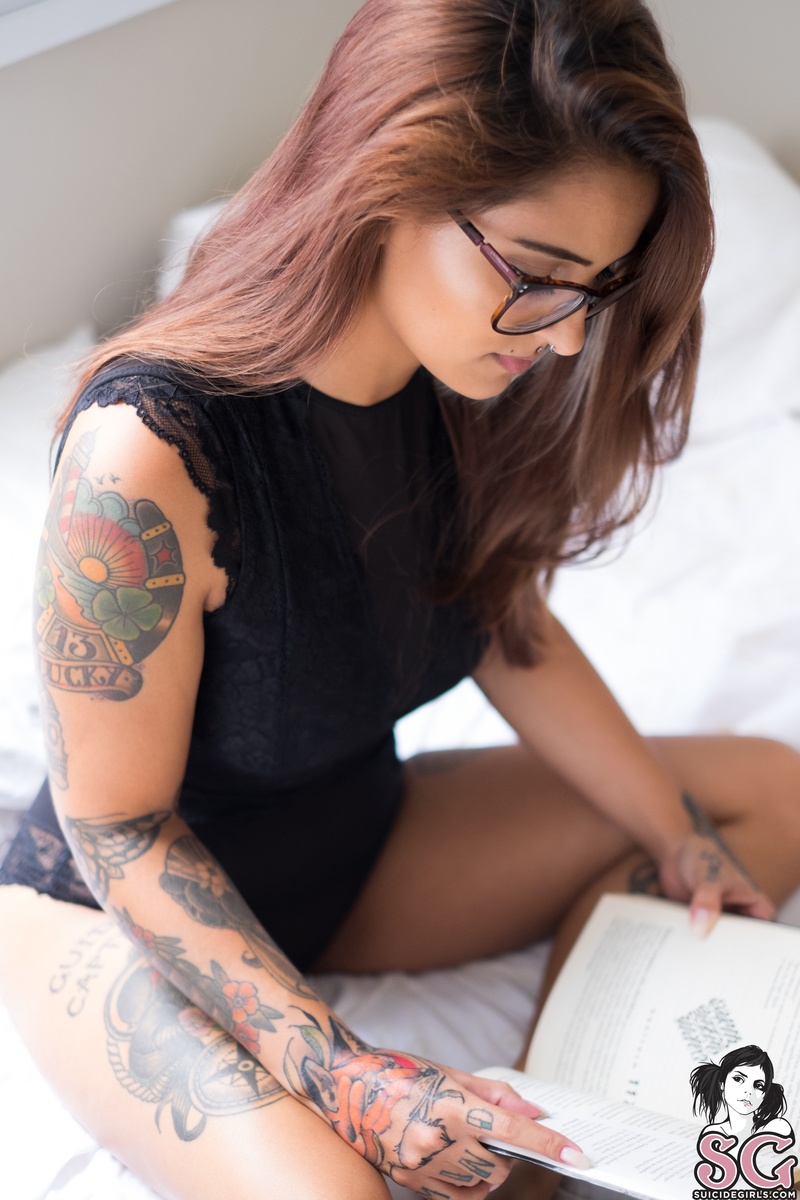 claudiaf-theluckyone-01.jpg