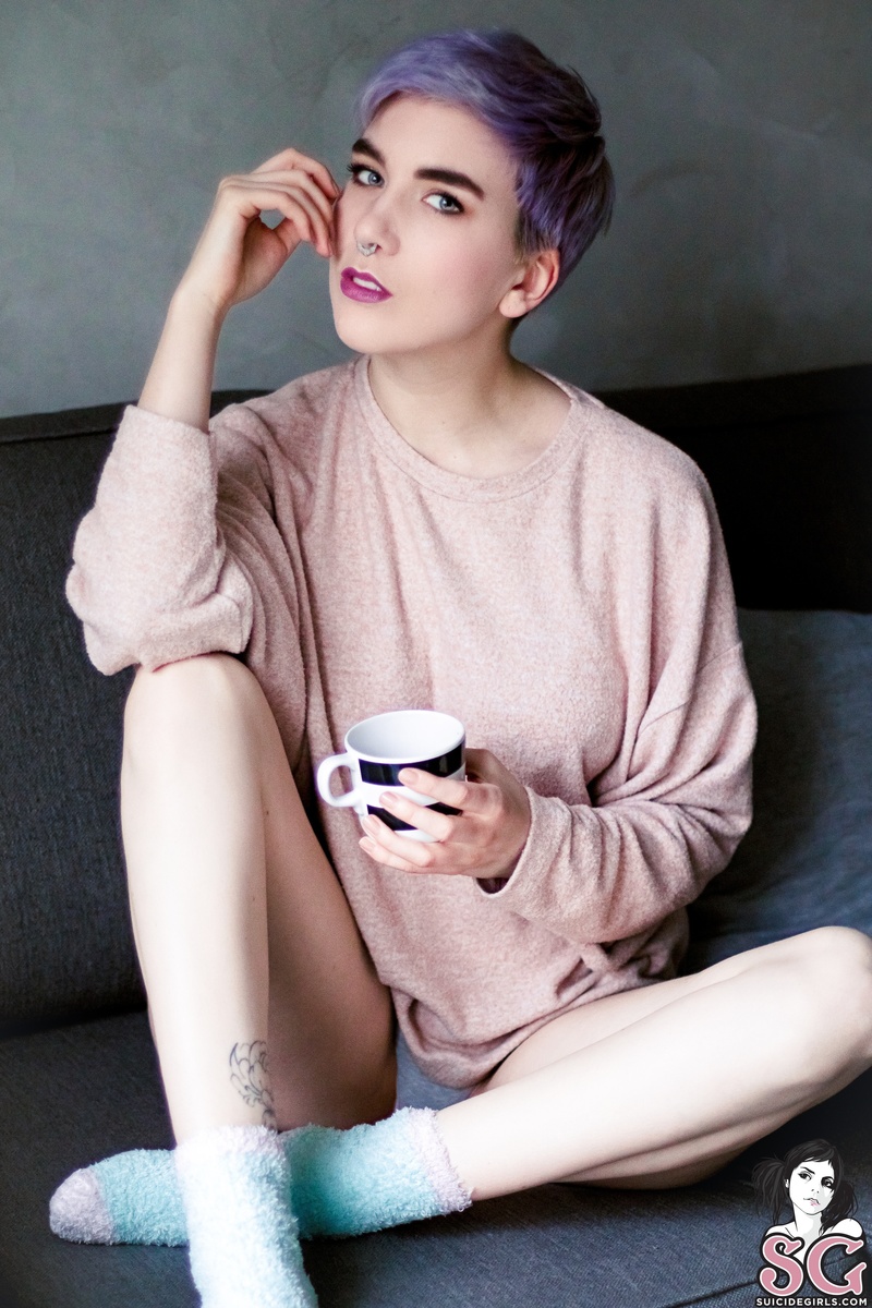 kinnyaerlin-unicornsarereal-01.jpg