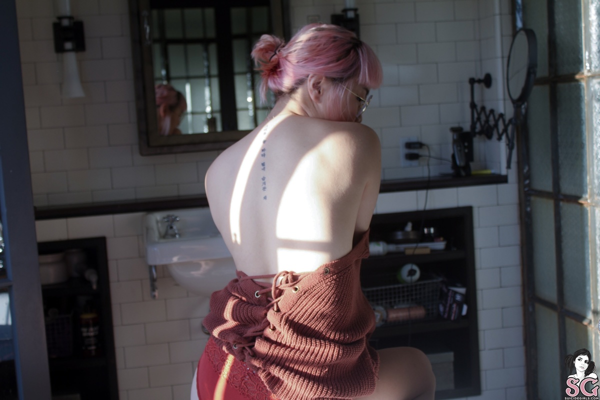 mindytoki-untitled-05.jpg
