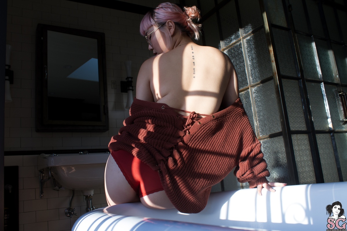 mindytoki-untitled-07.jpg