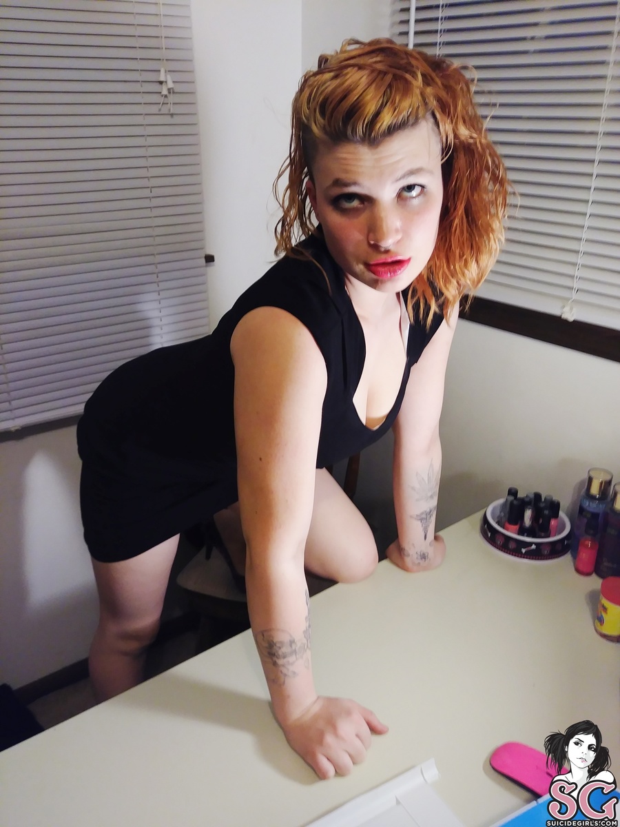 lexiswolfe-asexydayattheoffice-17.jpg