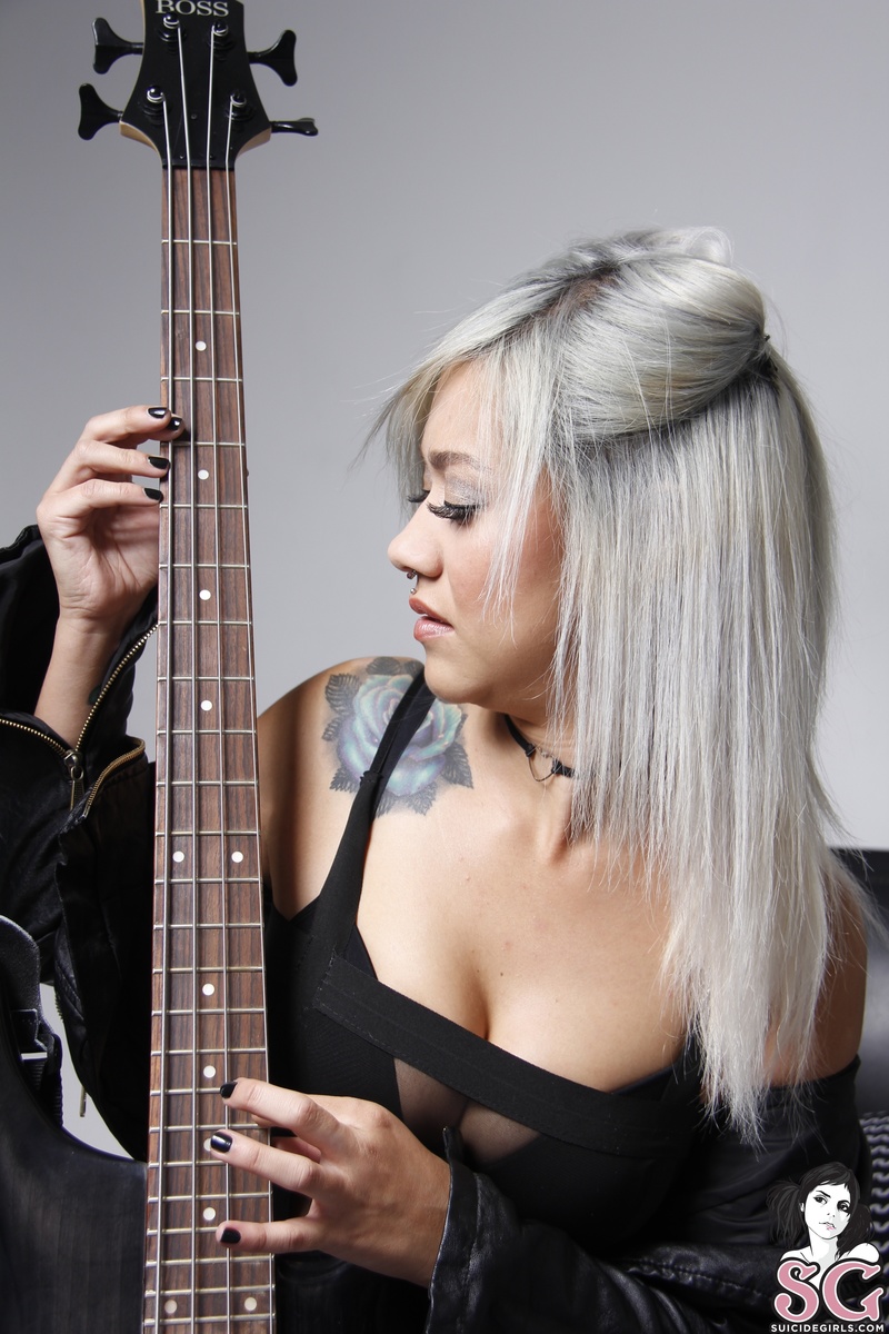 dafnepunk-punkbass-05.jpg