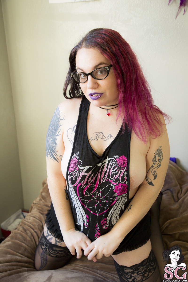 purplepagan-seductivedayinbed-01.jpg