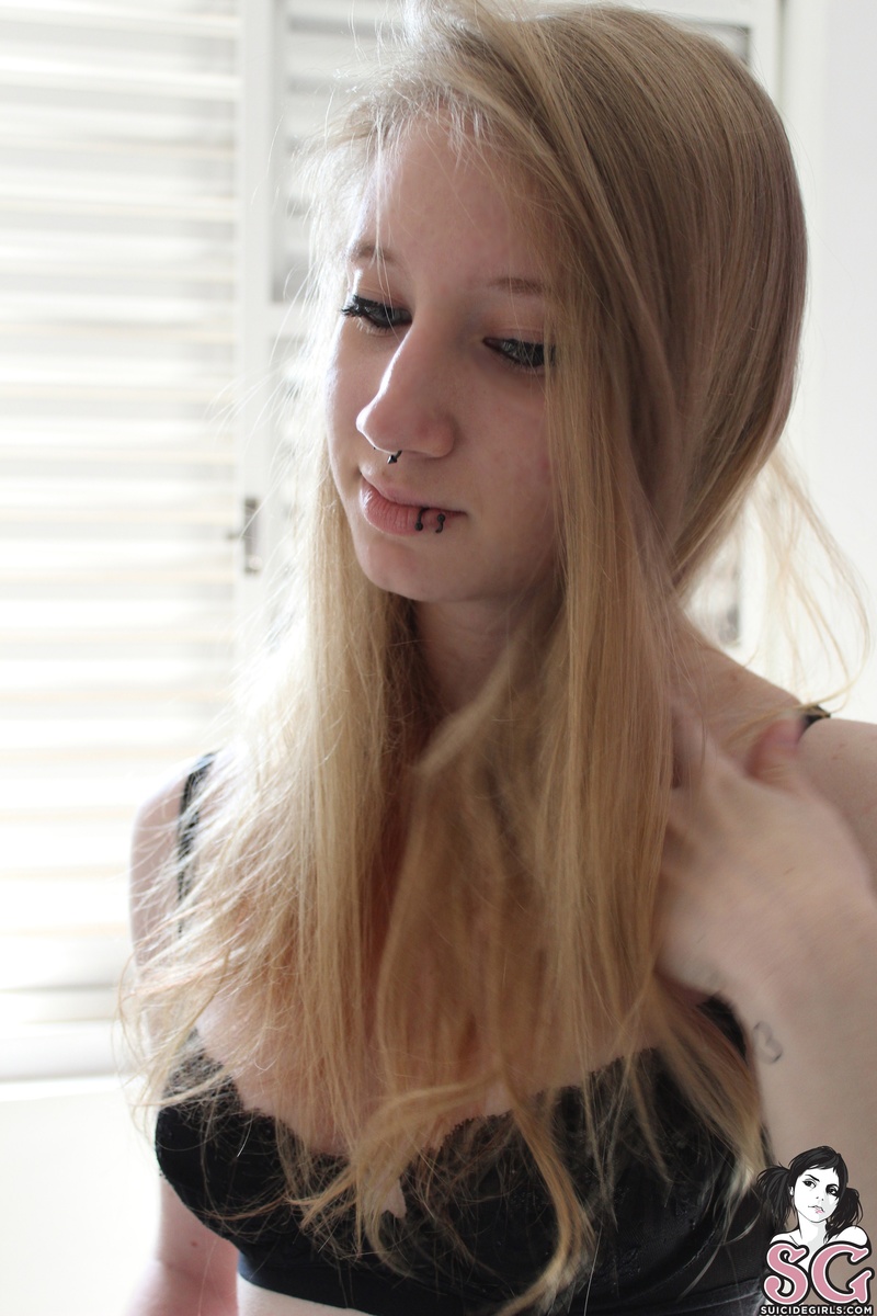 maliciousnymph-ifyouloveme-21.jpg