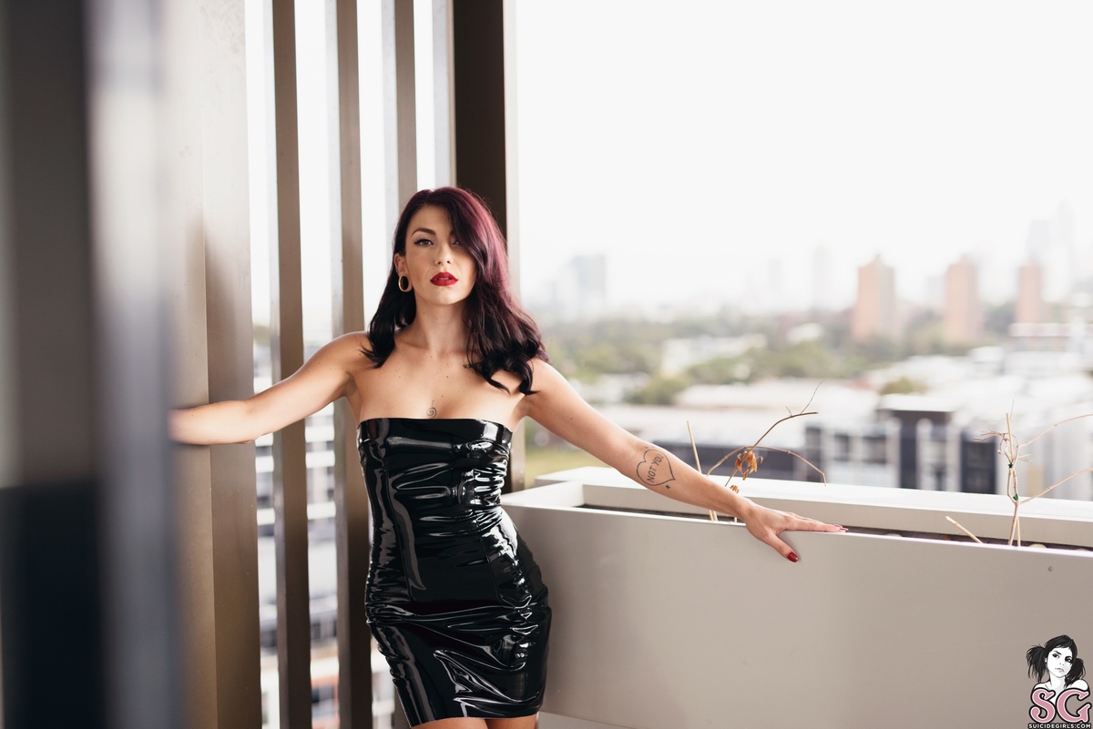 missbijou-mrssmith-03.jpg
