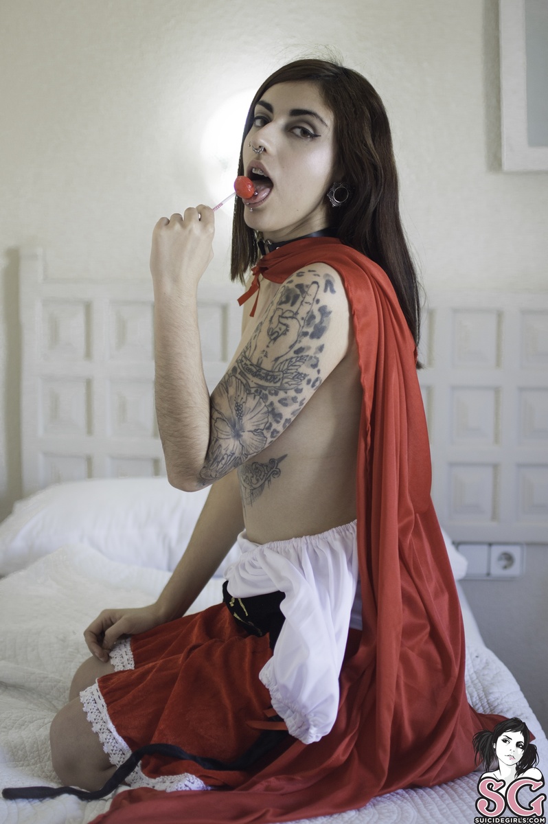 instantdeath-sweetlittleredridinghood-29.jpg