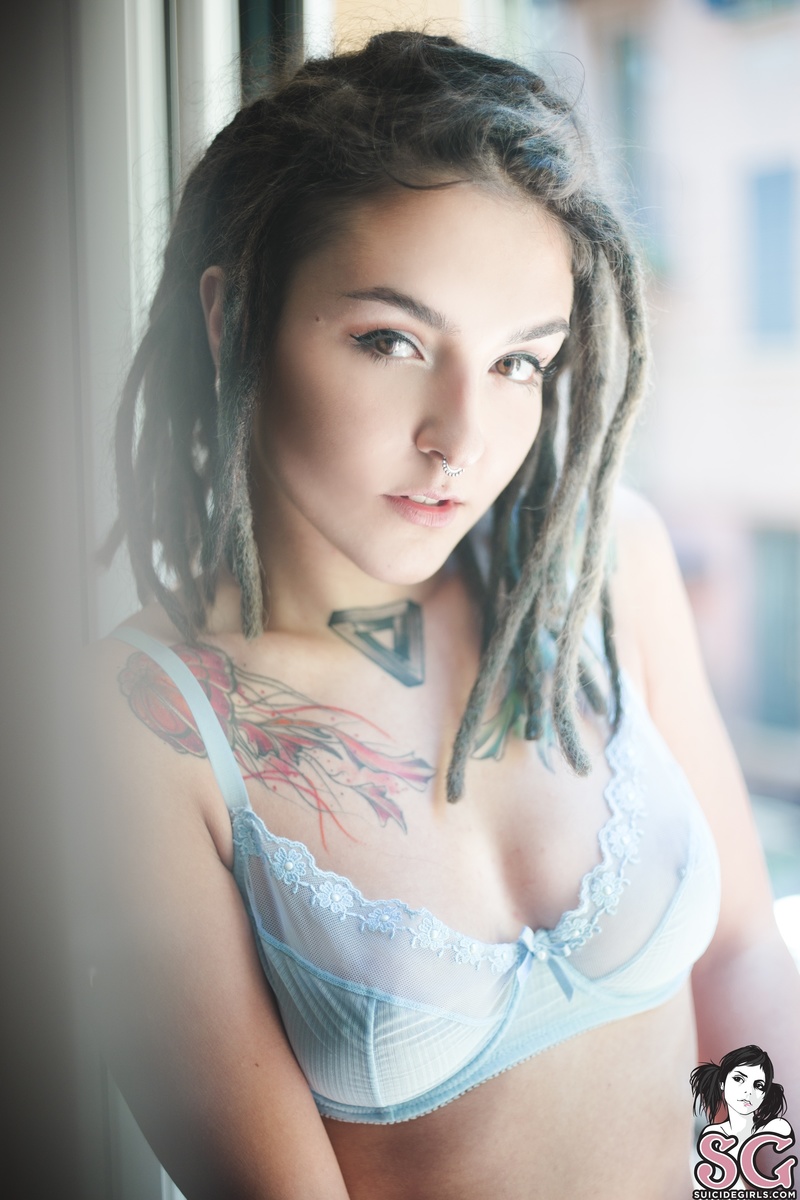 evalareina-morningbrightstar-01.jpg