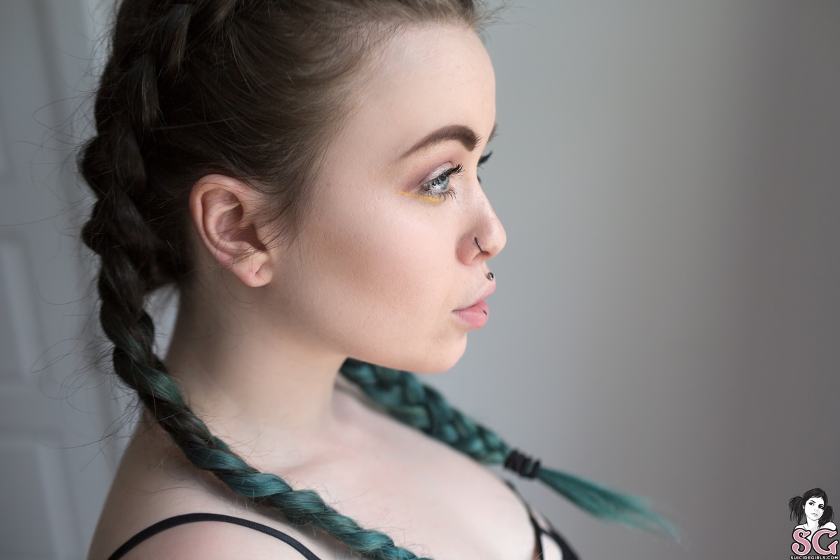 aurralee-lovebites-15.jpg