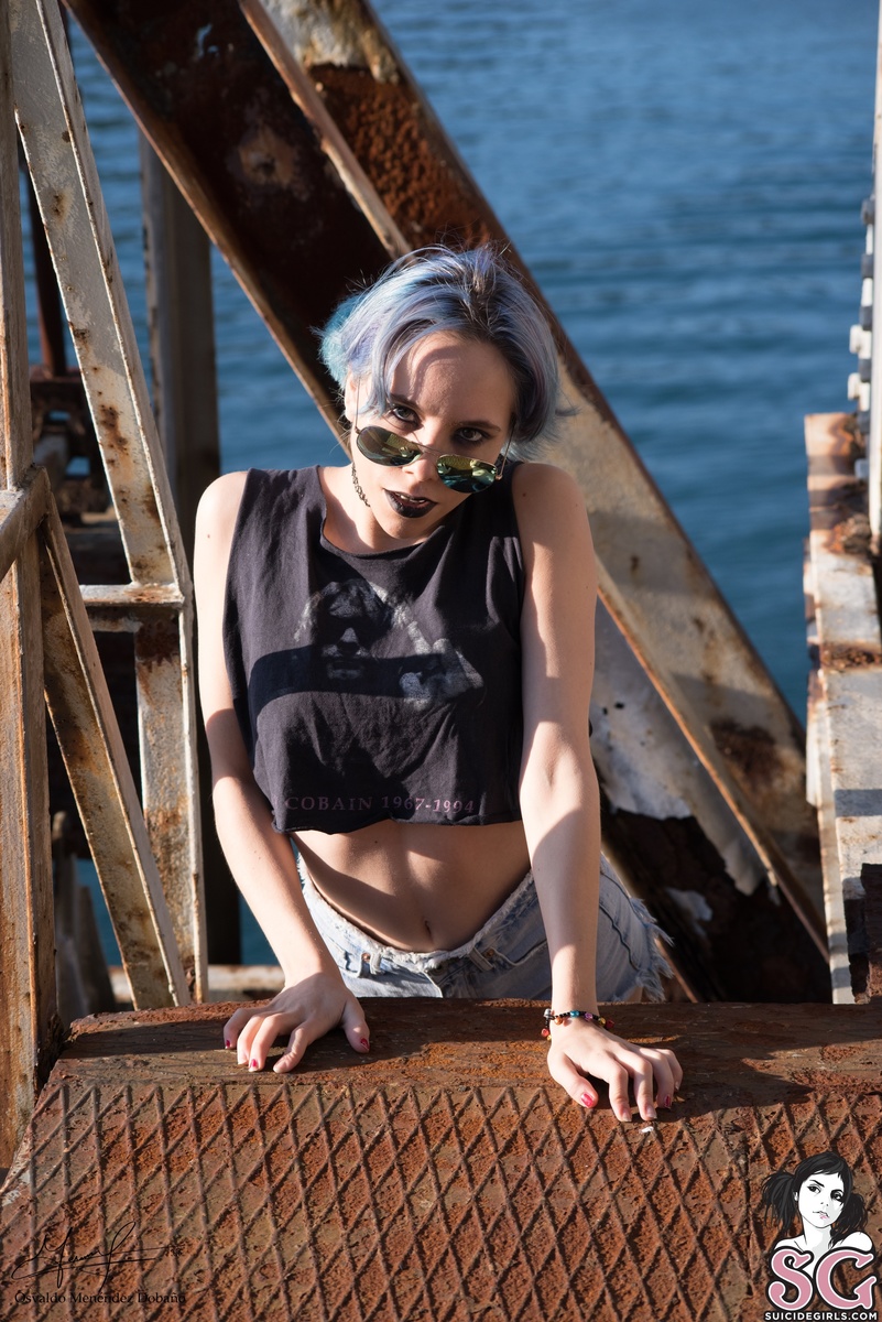 ainoaparty-ironwoman-01.jpg