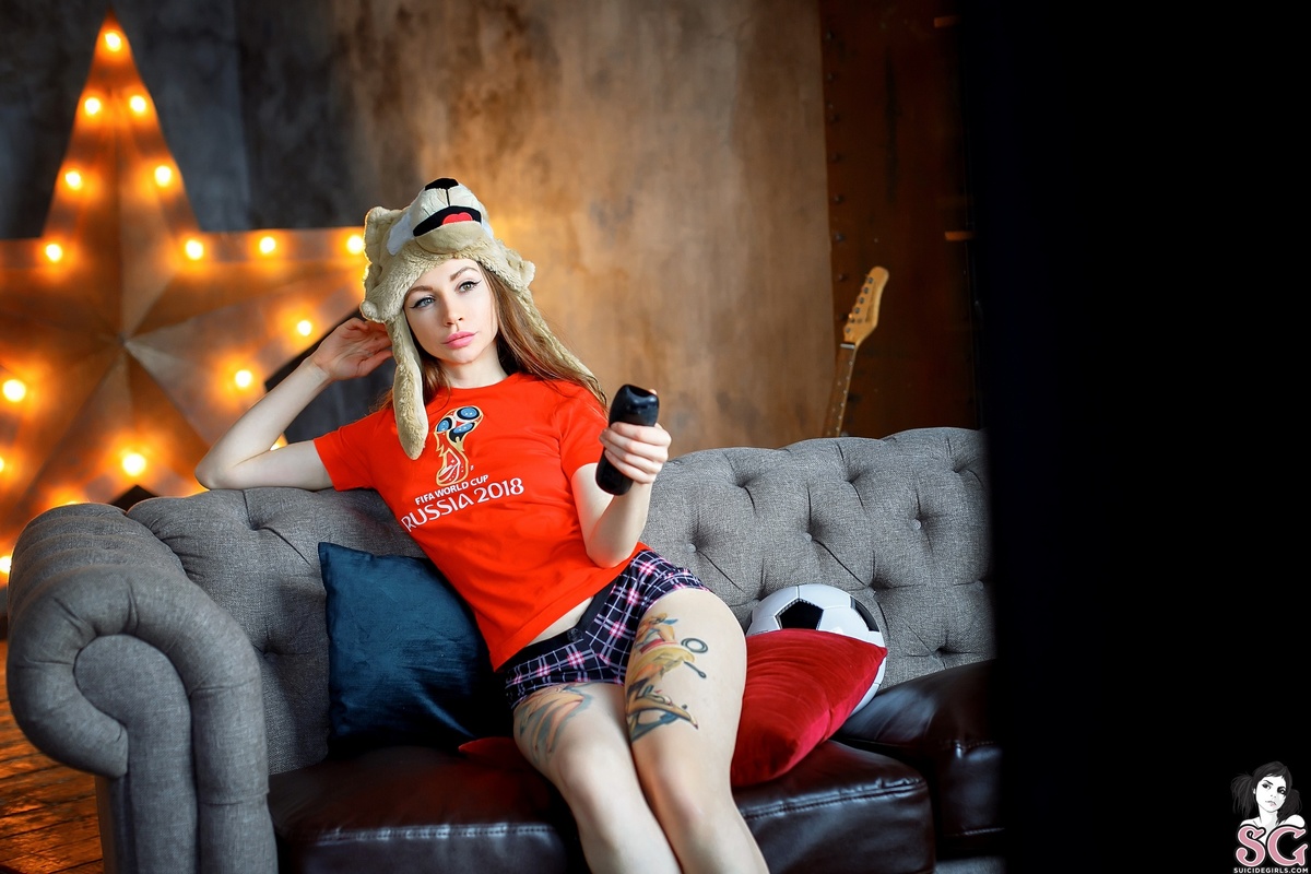 maryberry-zabivakathewolfbombardier-01.jpg