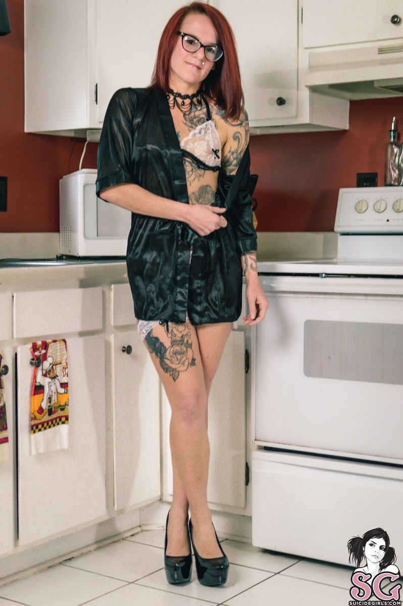 elcsuicide-asexymorning-03.jpg