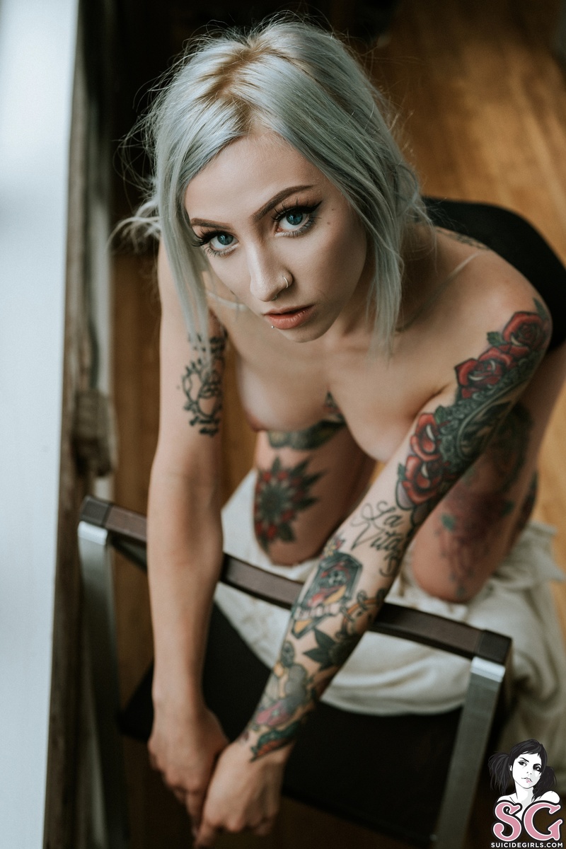 ivory-tourniquet-17.jpg