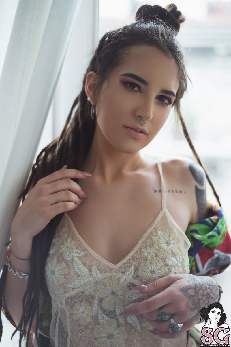 milagros-newchainssameshakeless-07.jpg