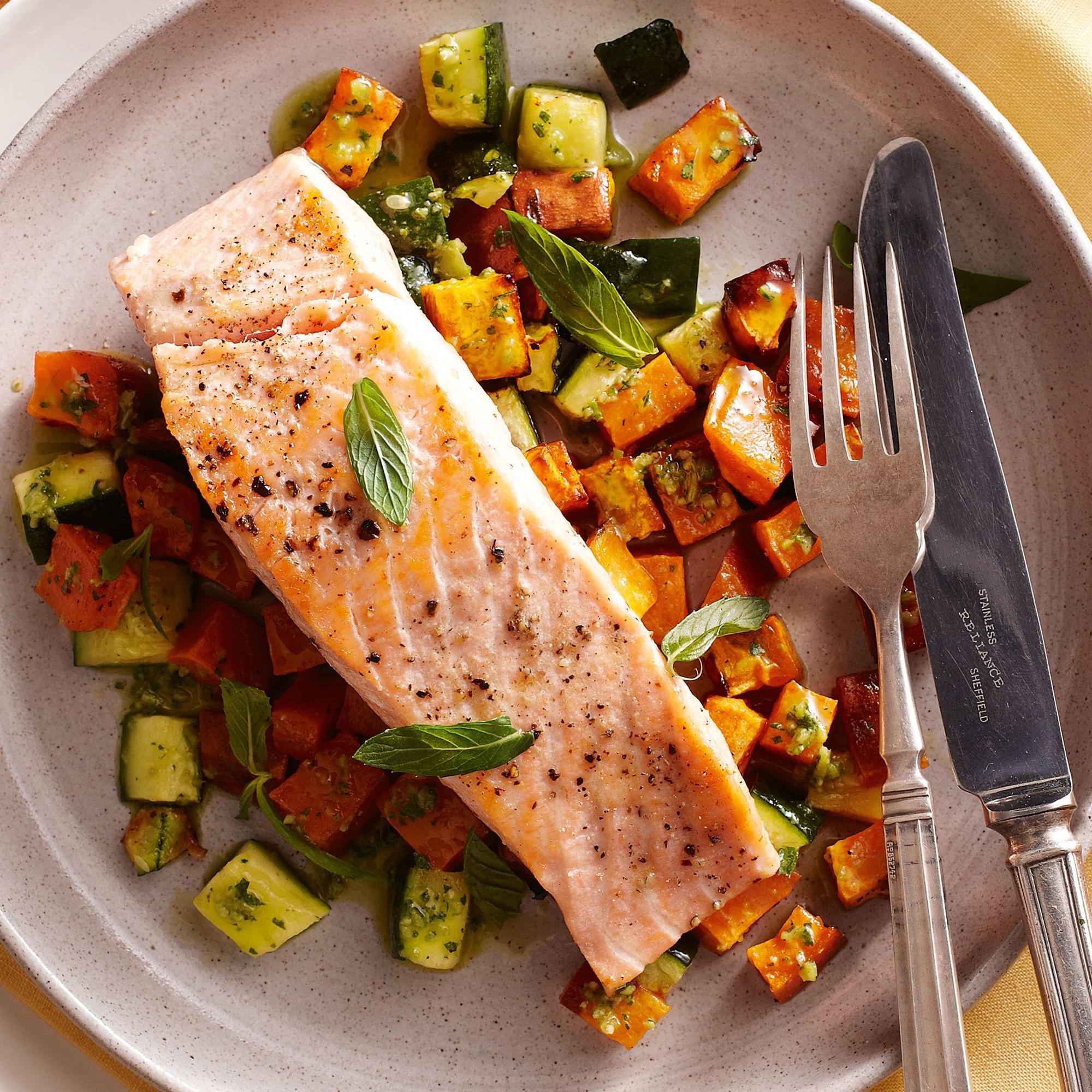 salmon-with-sweet-potatoes-and-zucchini-60288-1.jpeg