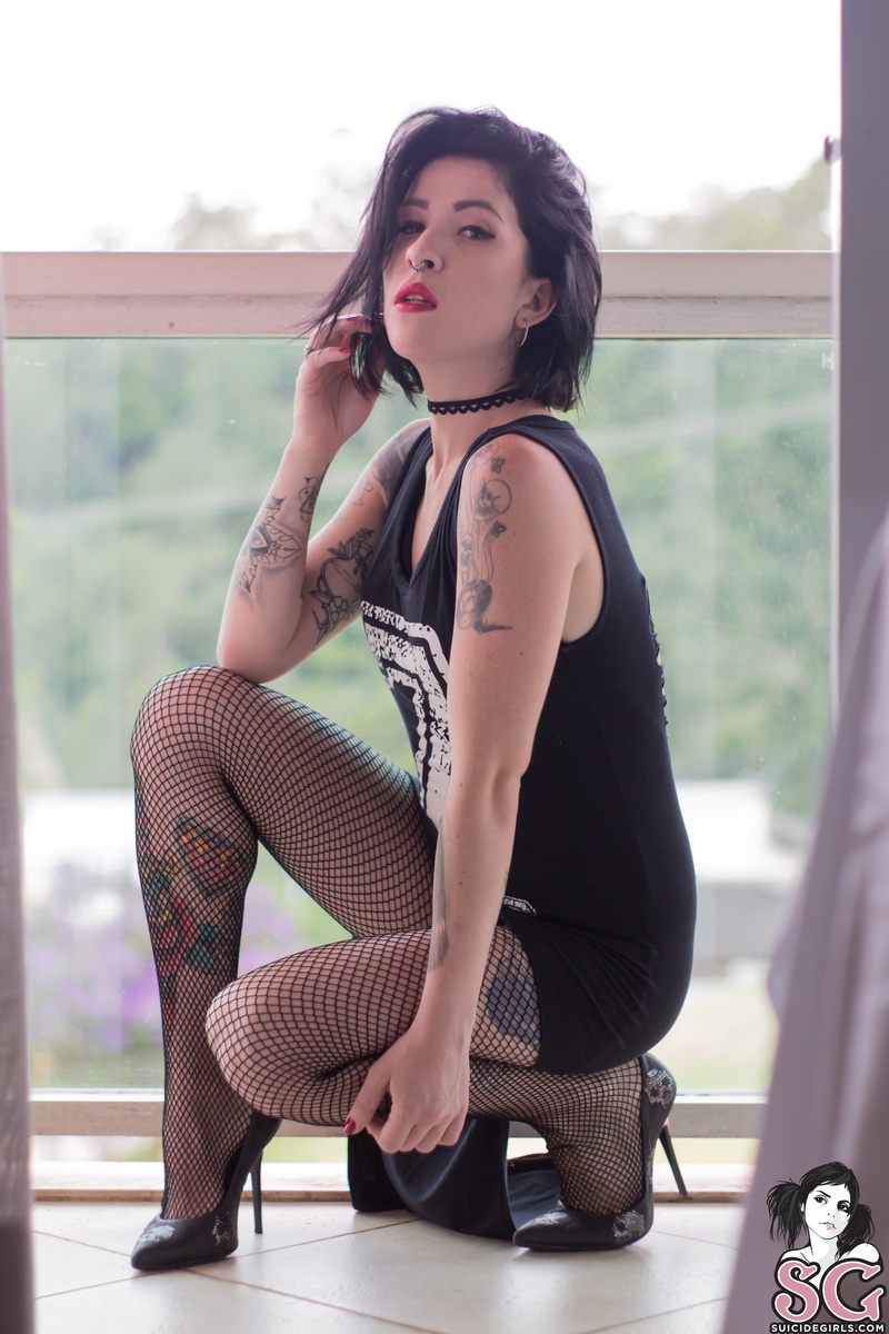 stephanyz-felinefeelings-01.jpg
