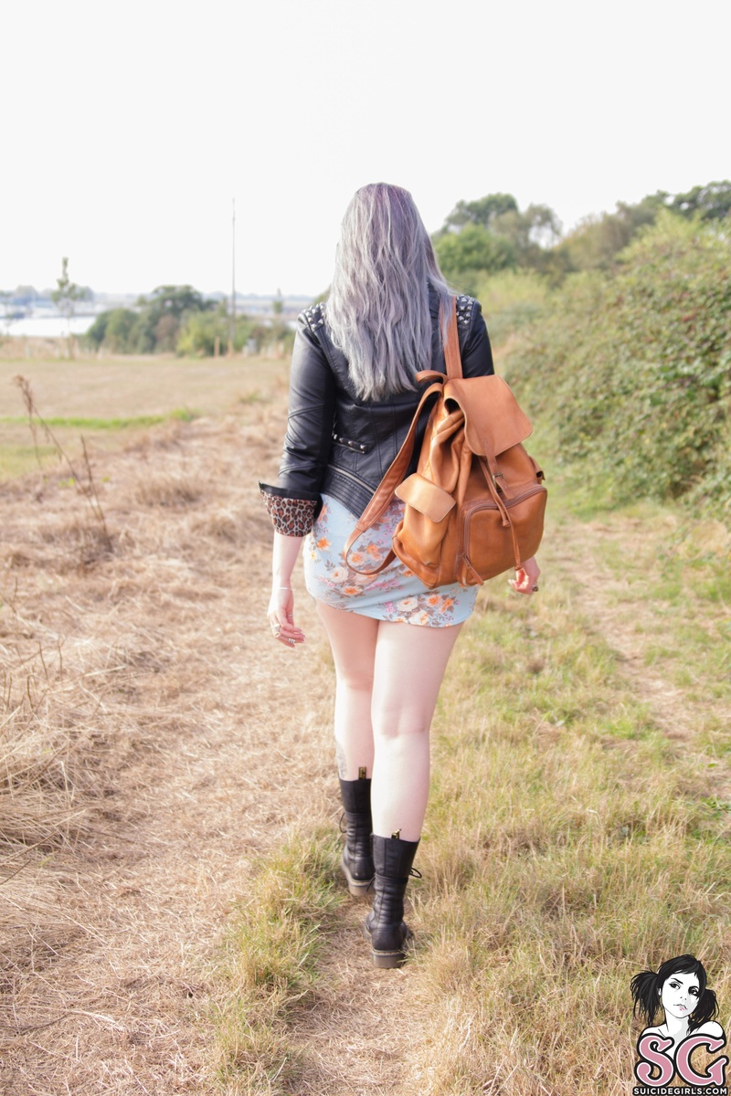 chibbi-hitchhikersguidetobooty-01.jpg