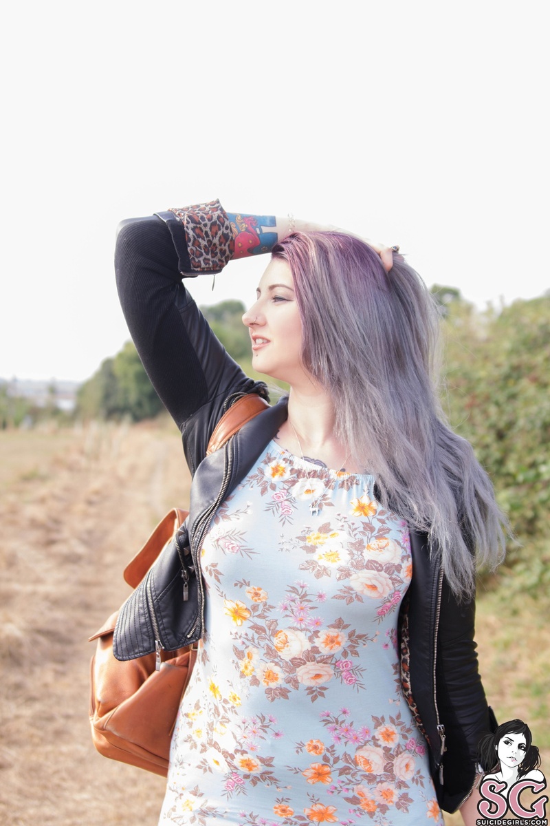chibbi-hitchhikersguidetobooty-03.jpg