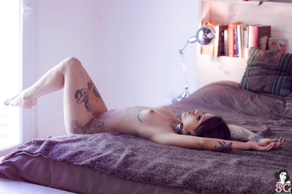 agatha-handitover-27.jpg