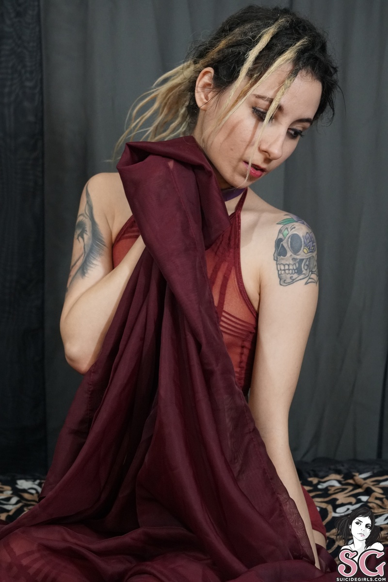 missfiend-sayred-01.jpg