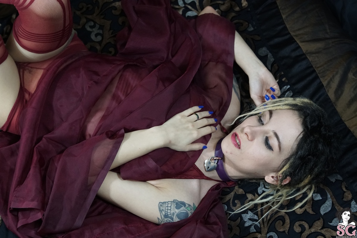 missfiend-sayred-07.jpg