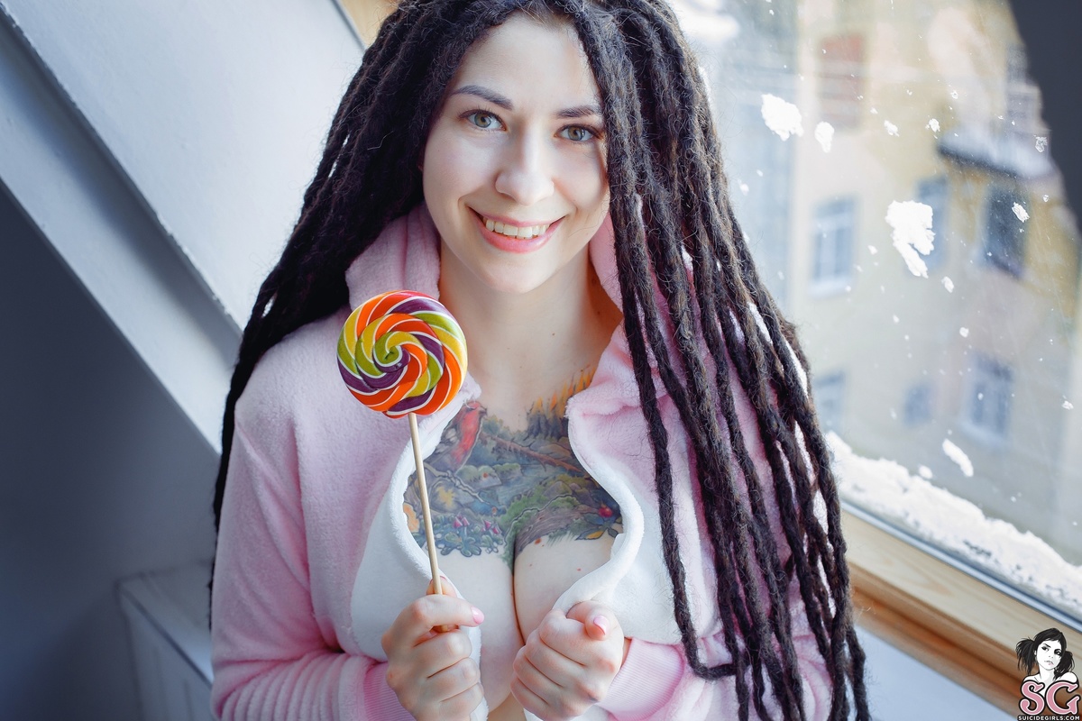 daniellenoire-candygirl-05.jpg