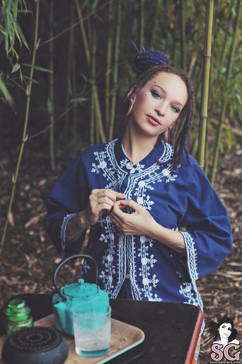 bizzyketto-thesecrettotea-11.jpg