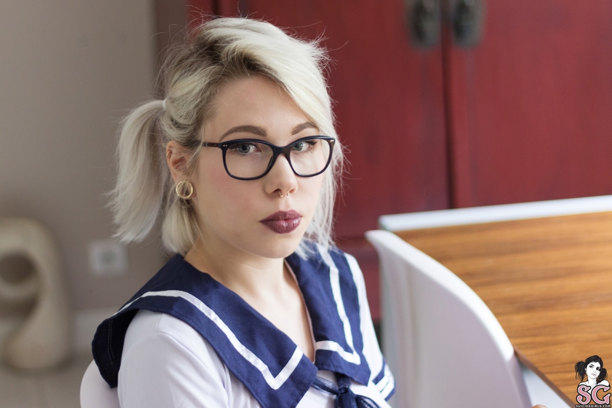 helynn-babyonemoretime-03.jpg