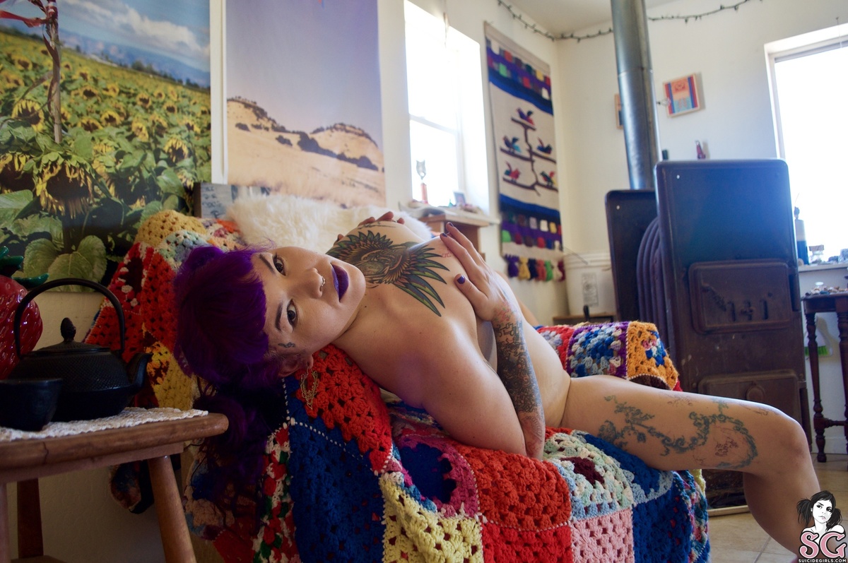 purplelush-musichadmefeelingmyself-37.jpg