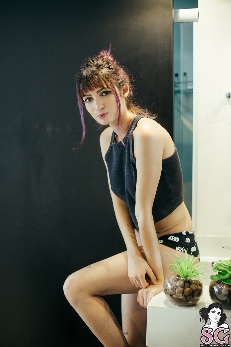 millene-dirtyeyes-01.jpg